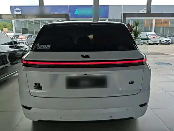 Li Auto L7 2024