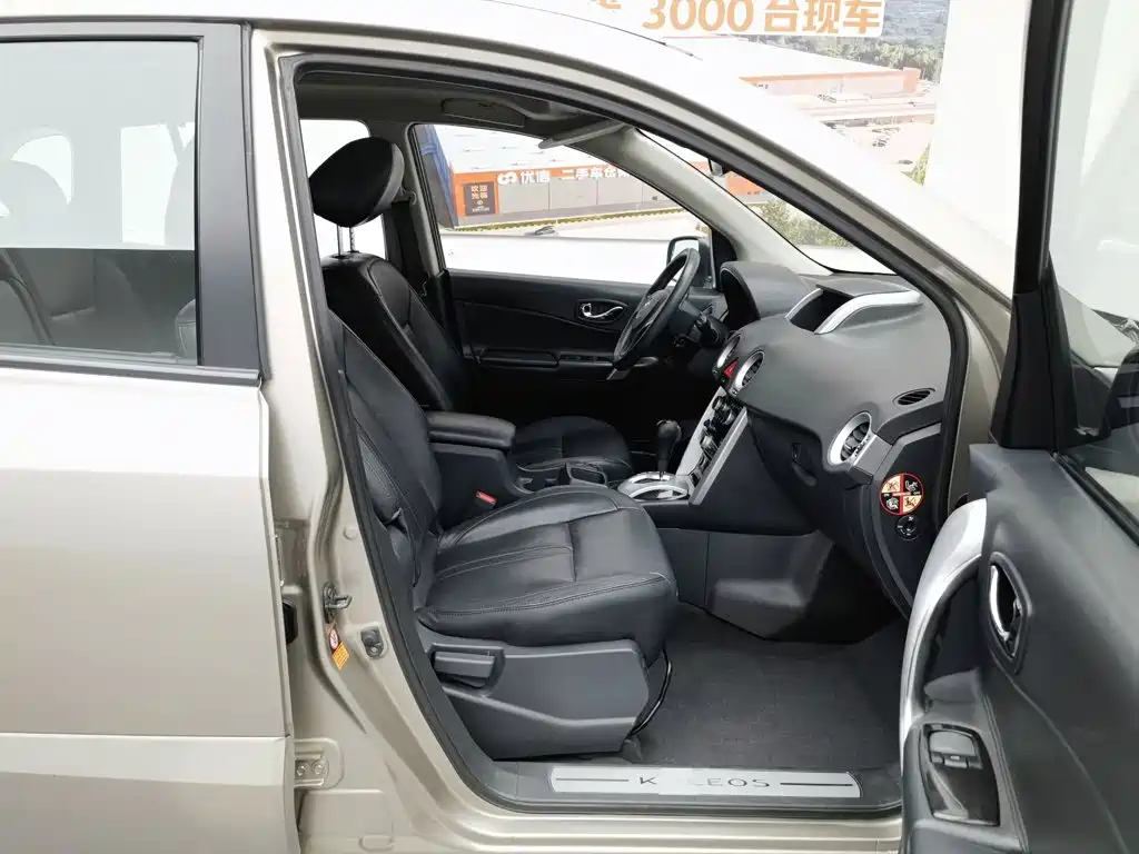 Renault Koleos 2010 — фото 23