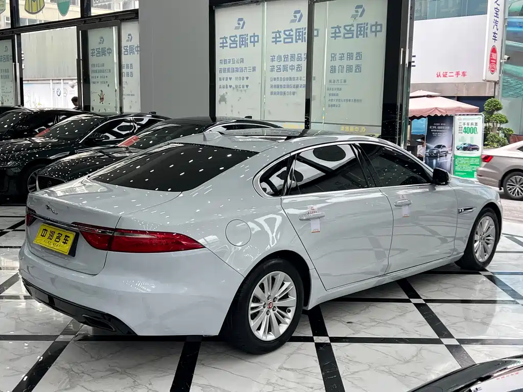 Jaguar XFL 2017 — фото 13