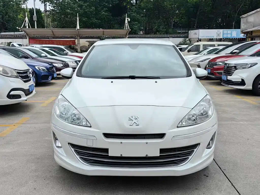 Peugeot 408 2013