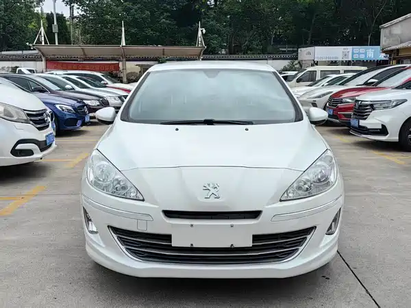Peugeot 408 2013