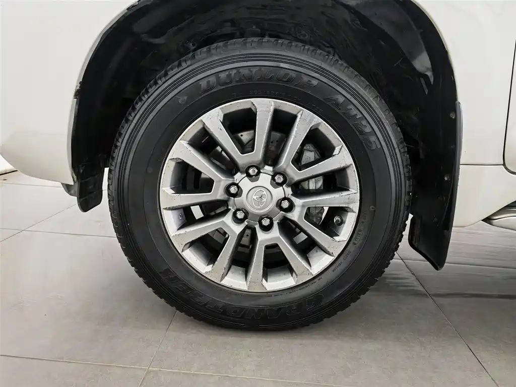 Toyota Prado 2018 — фото 17