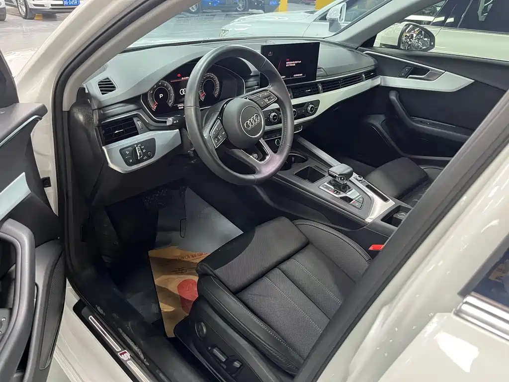 Audi A4L 2021