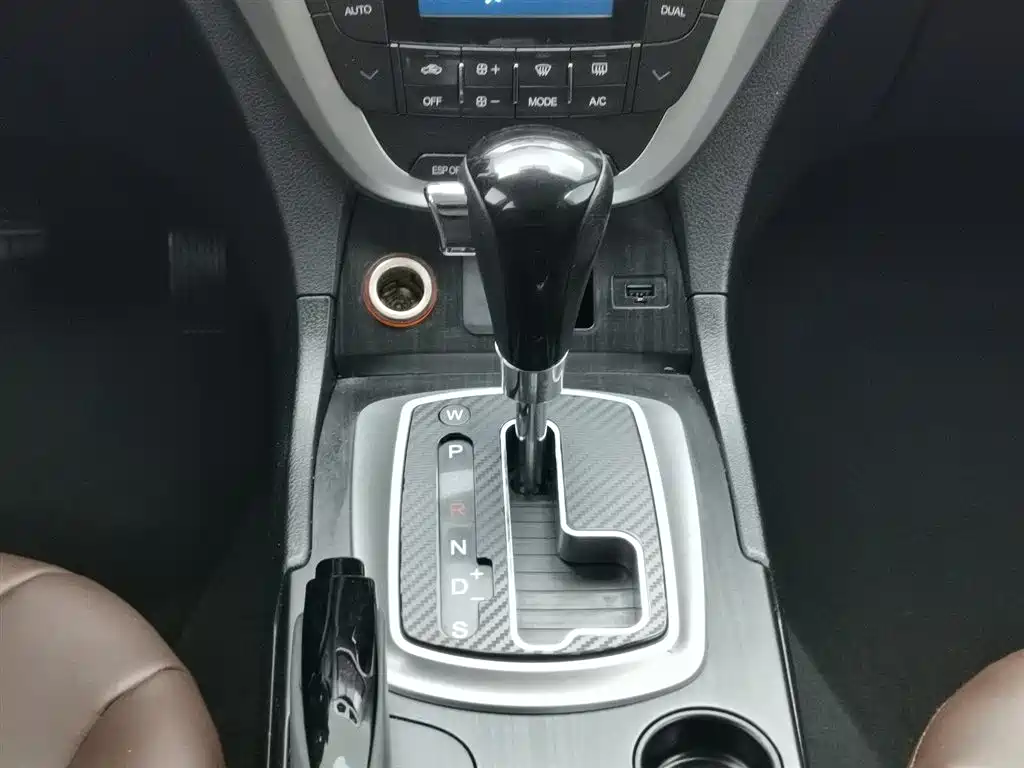 GAC Motor Trumpchi GS5 2014 — фото 13