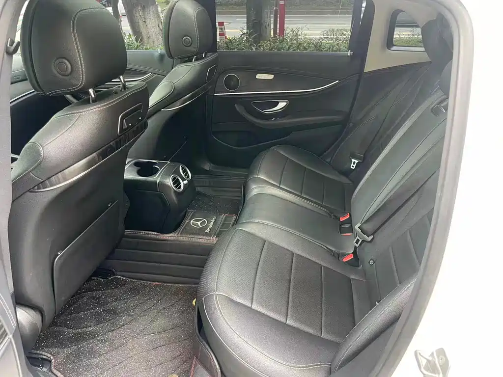 Mercedes-Benz E-Class 2020 — фото 9