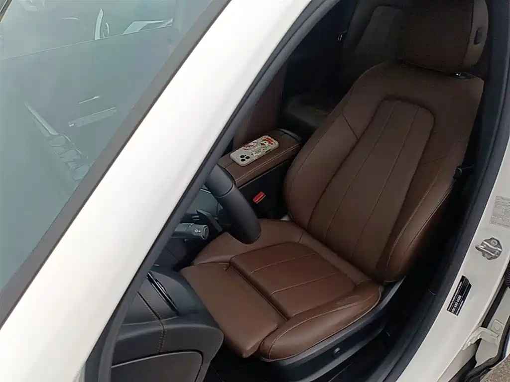 Mercedes-Benz GLB 2020 — фото 15