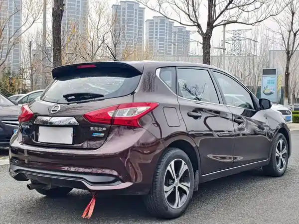 Nissan Tiida 2016
