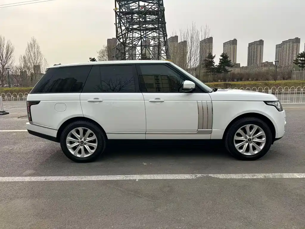 Land Rover Range Rover 2015 — фото 8