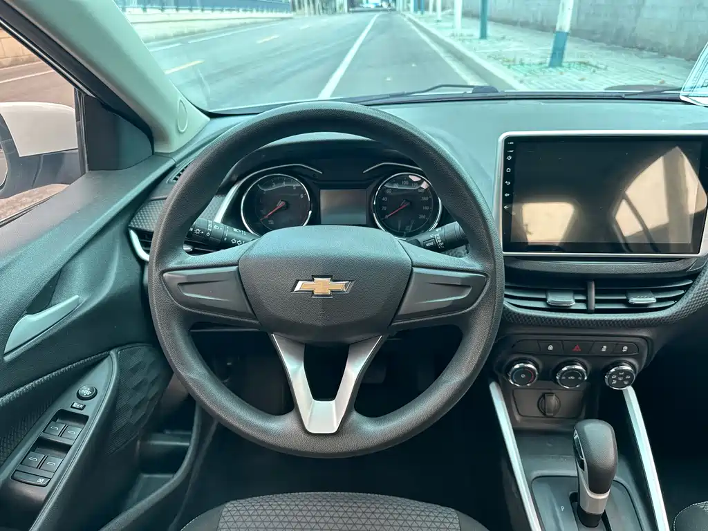 Chevrolet Cavalier 2020 — фото 14