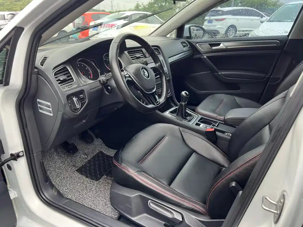Volkswagen Golf 2016