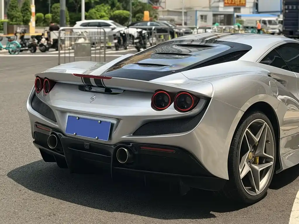Ferrari F8 2020 — фото 6