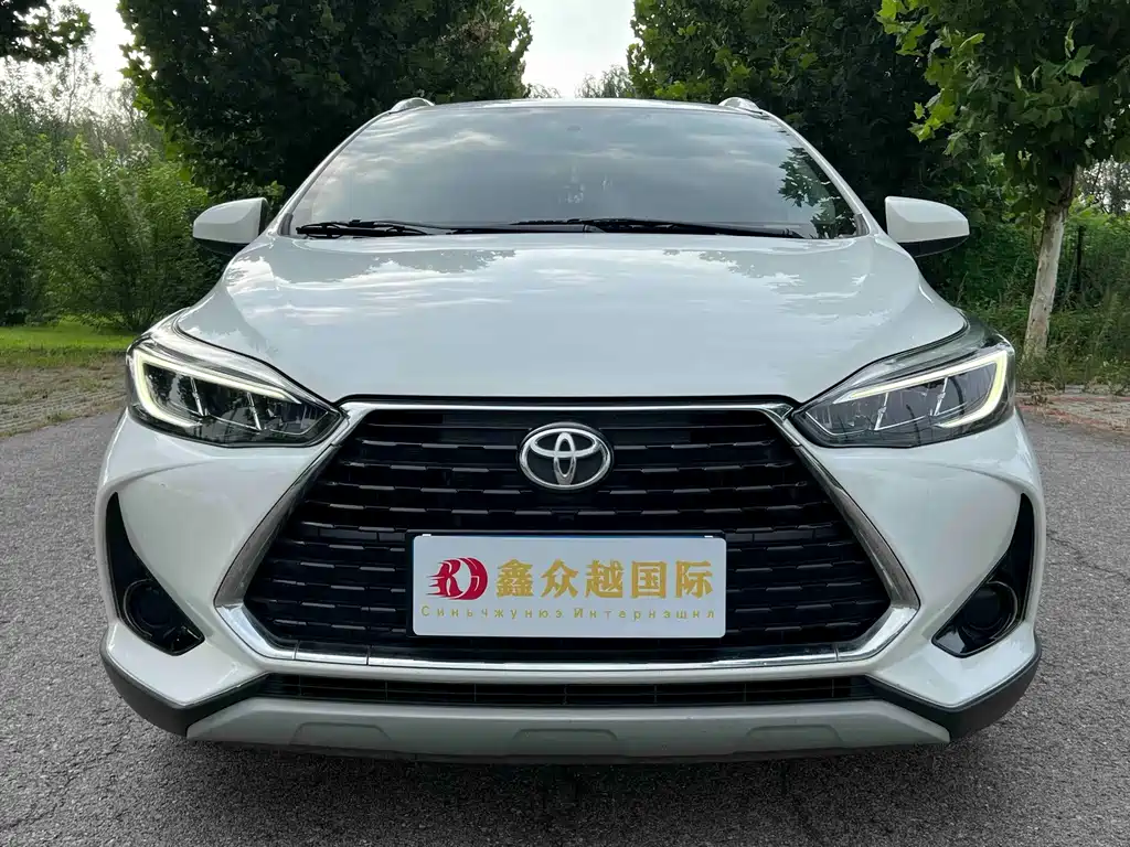 Toyota Yaris L 2022