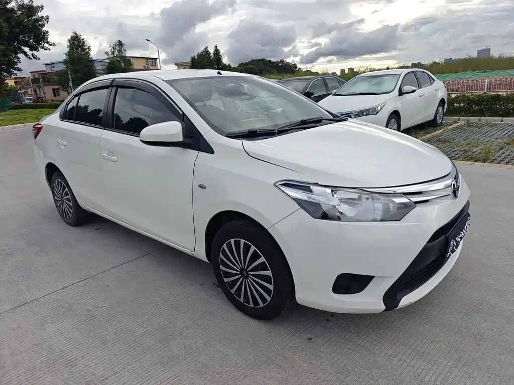 Toyota Vios 2016 — фото 3
