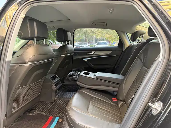 Audi A6L 2022