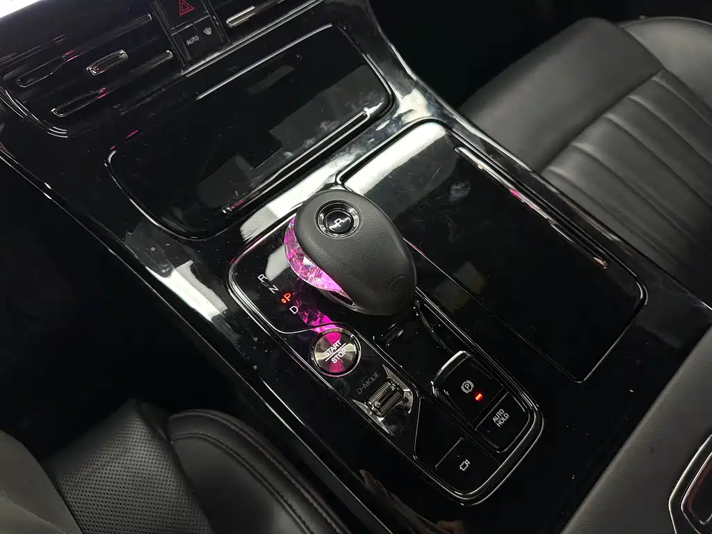 GAC Motor Trumpchi M8 2023 — фото 17