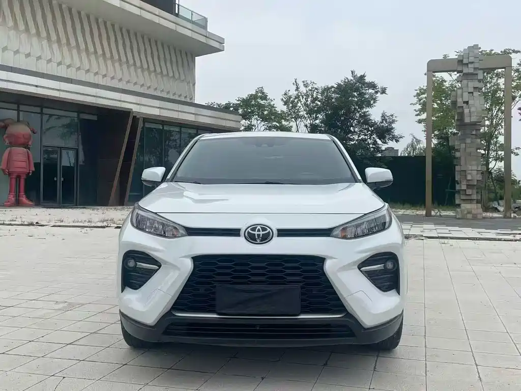 Toyota Wildlander 2022 — фото 2