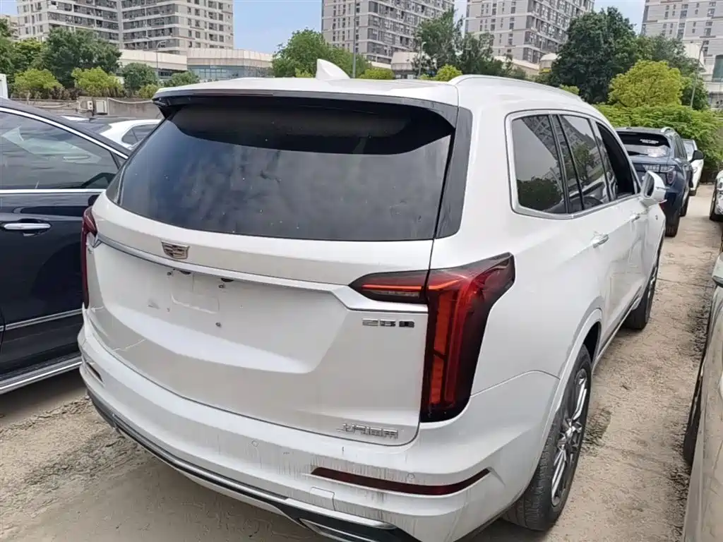 Cadillac XT6 2021 — фото 7
