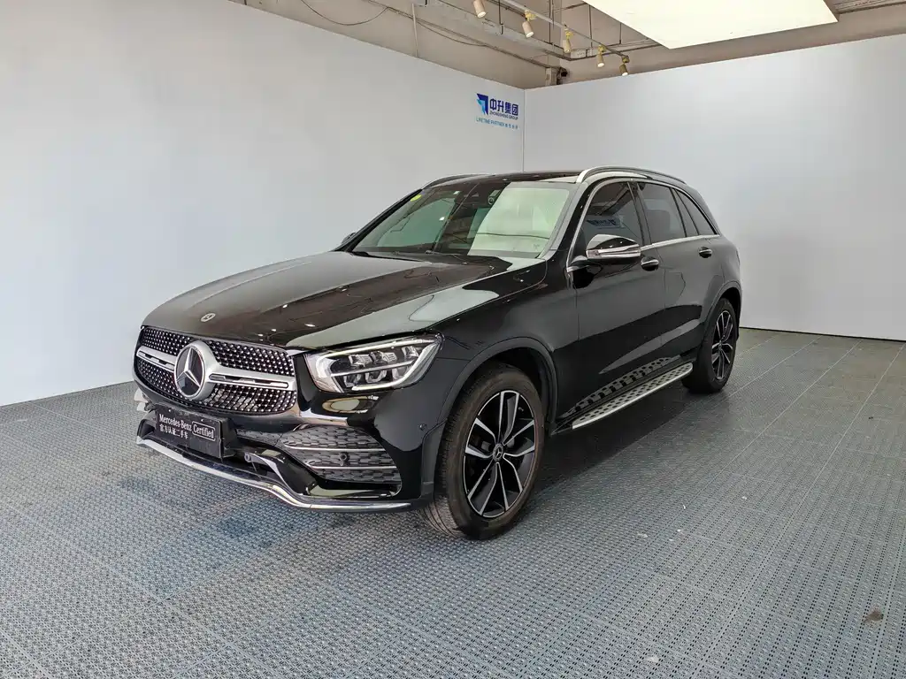 Mercedes-Benz GLC 2021 — фото 1