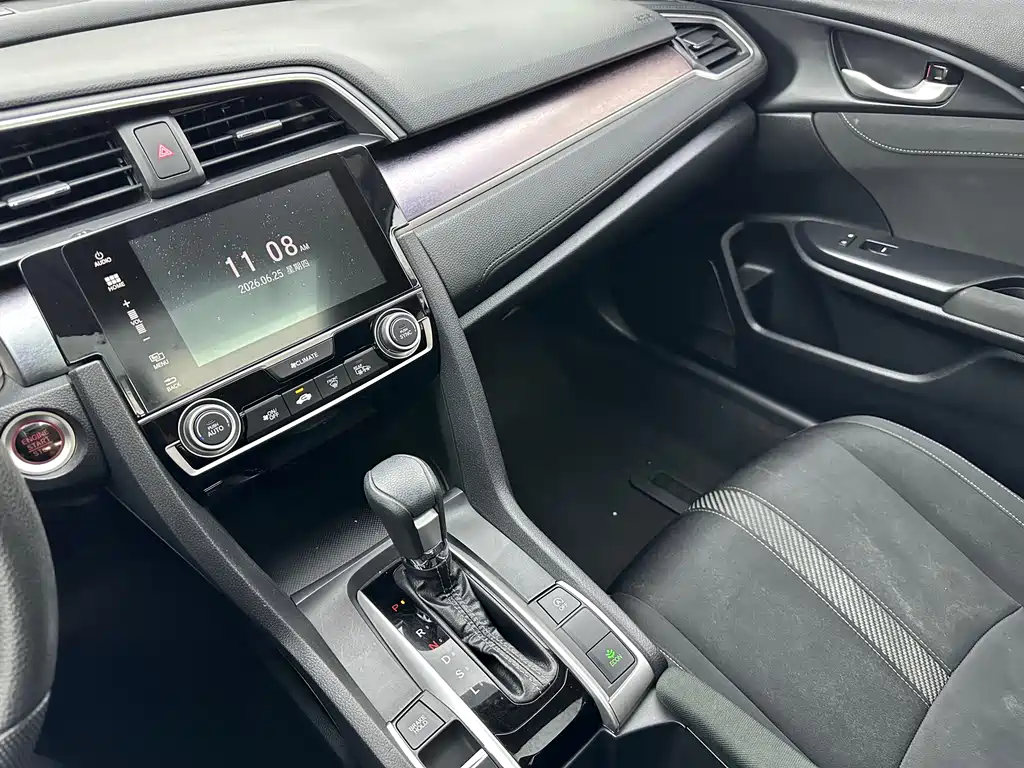 Honda Civic 2019 — фото 12