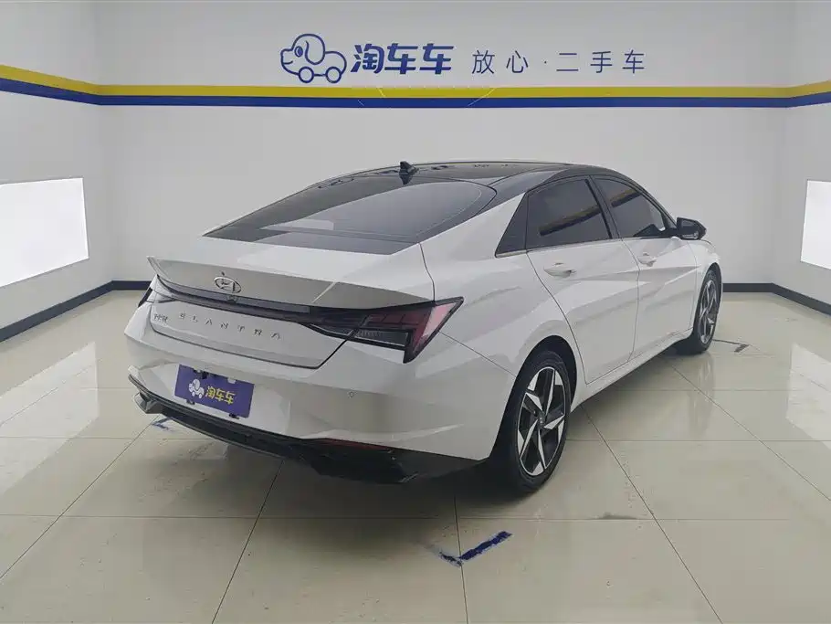 Hyundai Elantra 2021 — фото 3