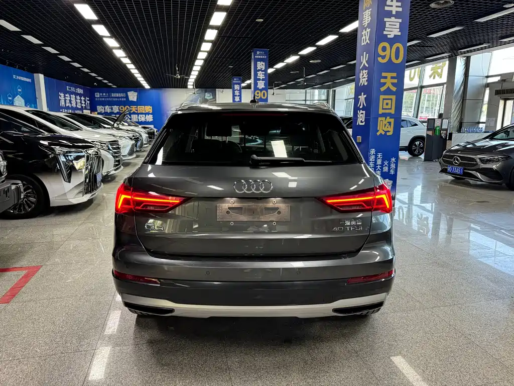 Audi Q3 2020 — фото 13