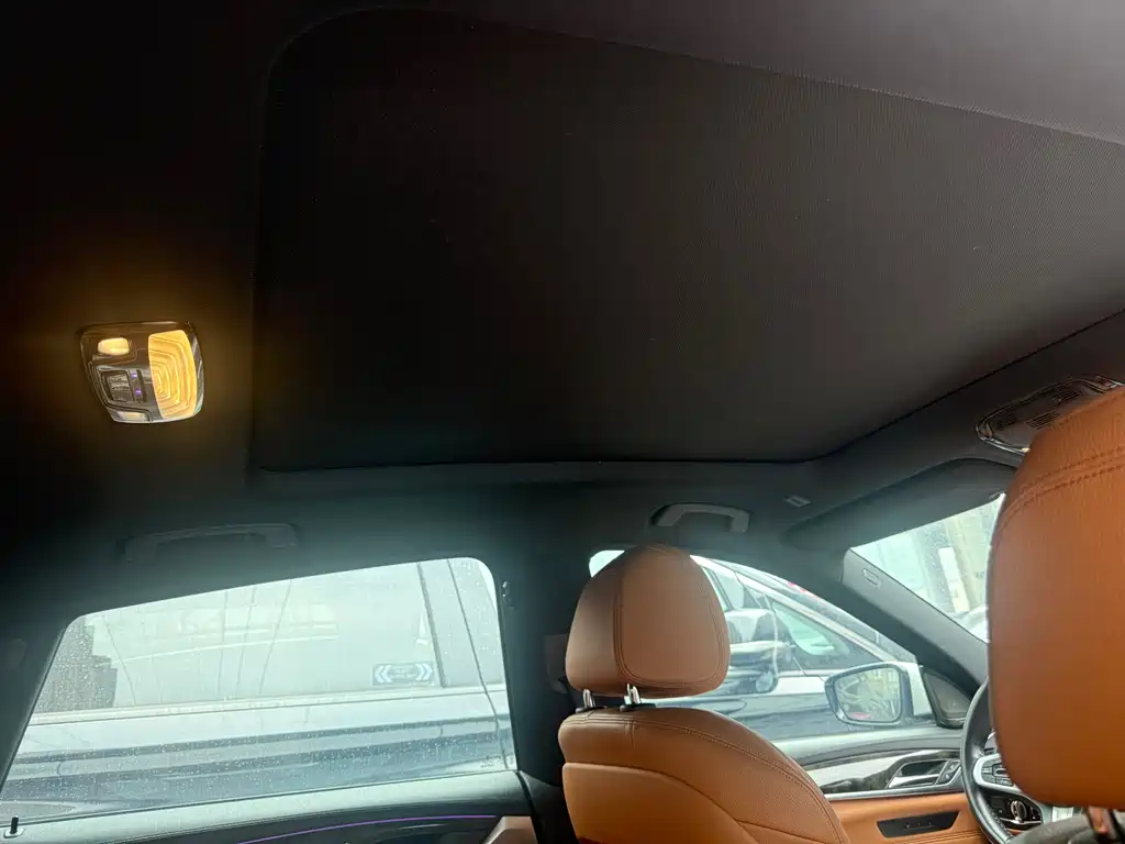 BMW 6 Series GT 2019 — фото 11