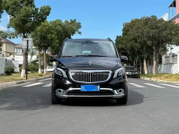 Mercedes-Benz Vito 2023