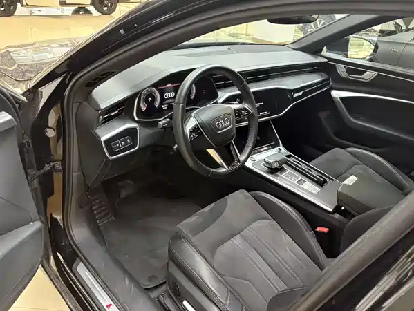 Audi A6L 2024