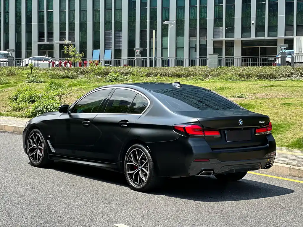BMW 5 Series 2022