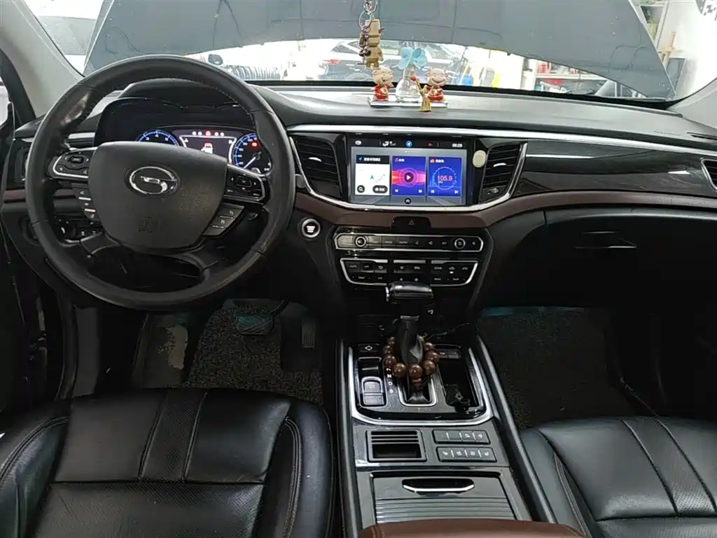GAC Motor Trumpchi GS8 2017 — фото 10