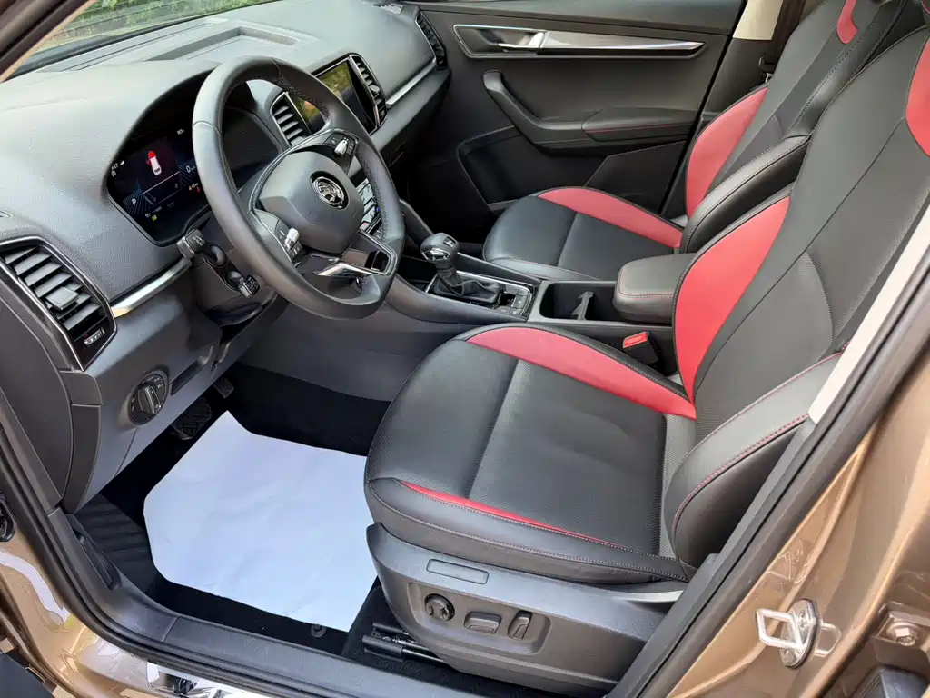 Skoda Karoq 2022 — фото 10