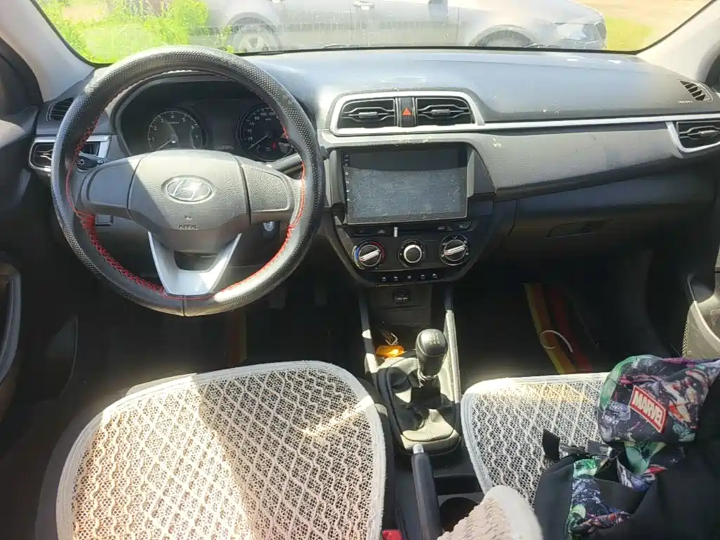 Hyundai Verna 2018 — фото 16