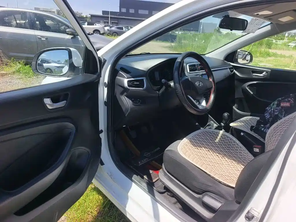 Hyundai Verna 2018 — фото 23