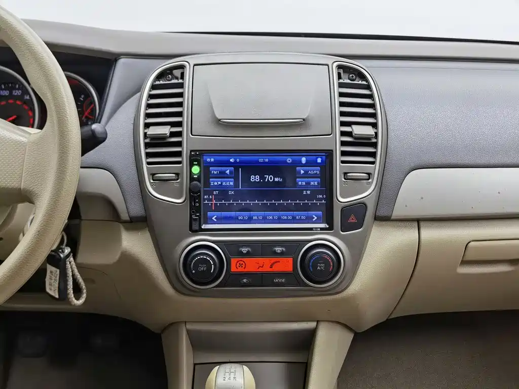 Nissan Sylphy 2015 — фото 12