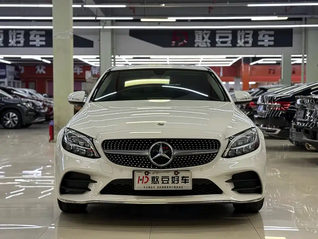 Mercedes-Benz C-Class 2020 — фото 16