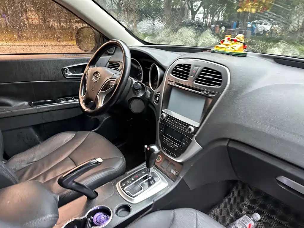 GAC Motor Trumpchi GS5 2013 — фото 19