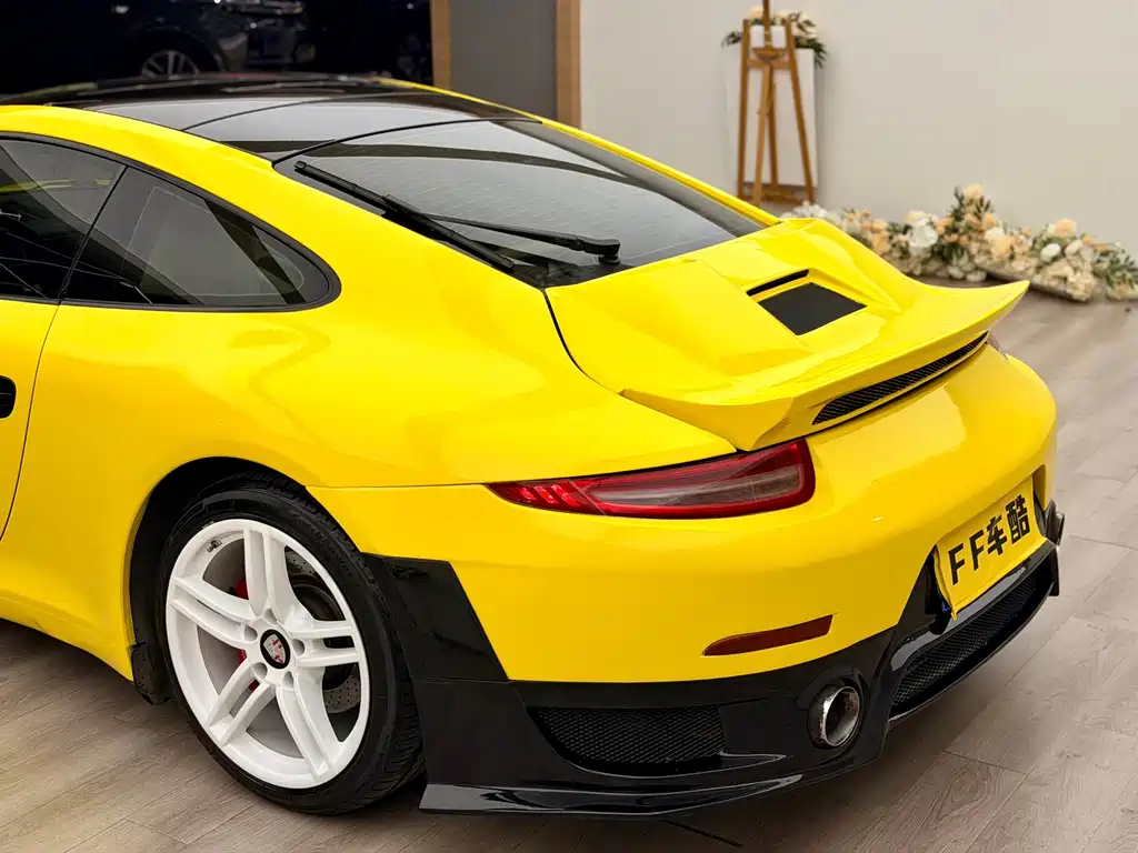 Porsche 911 2015 — фото 5