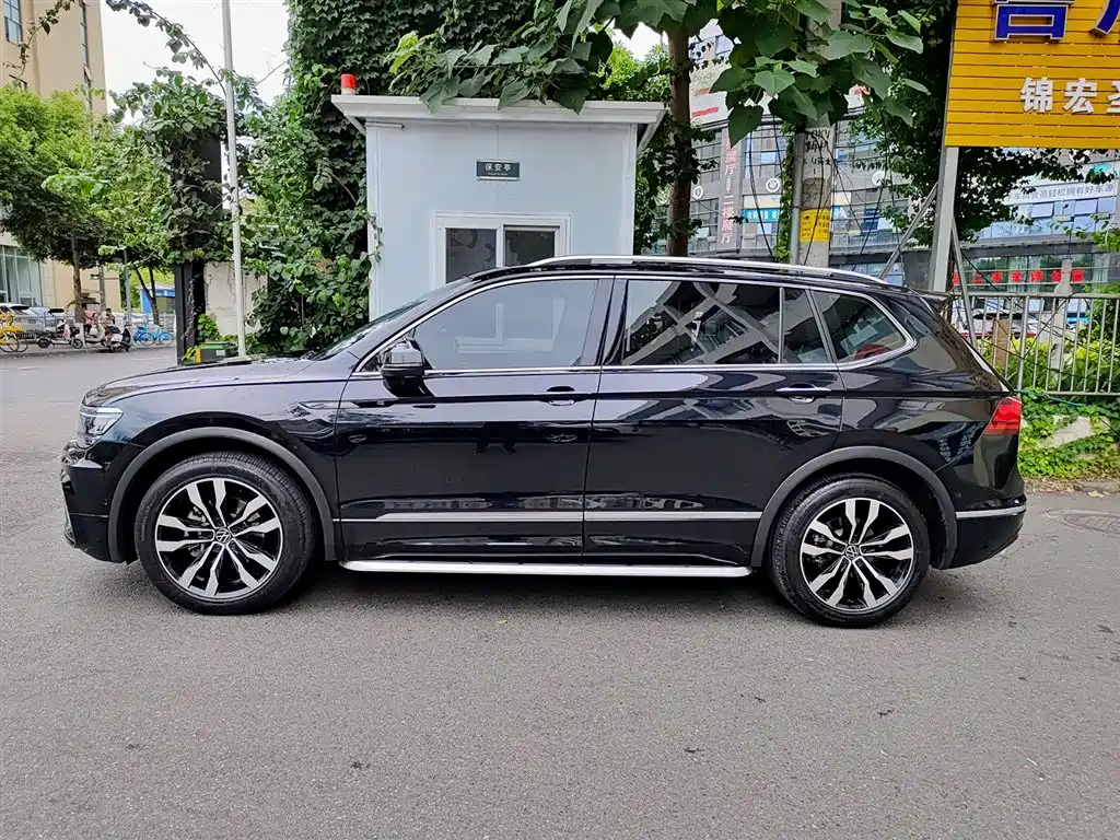 Volkswagen Tiguan L 2021