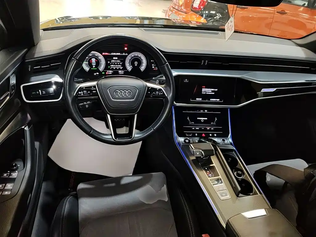 Audi A6L New Energy 2023 — фото 10