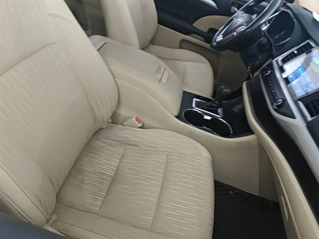 Toyota Highlander 2019 — фото 25