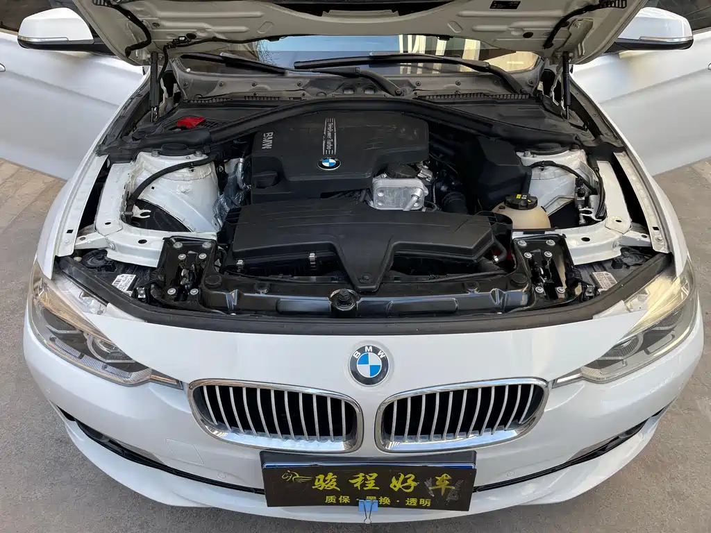 BMW 3 Series 2016 — фото 10