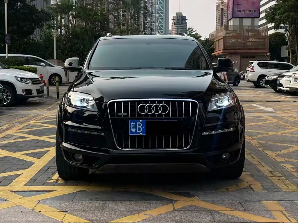 Audi Q7 2013 — фото 2