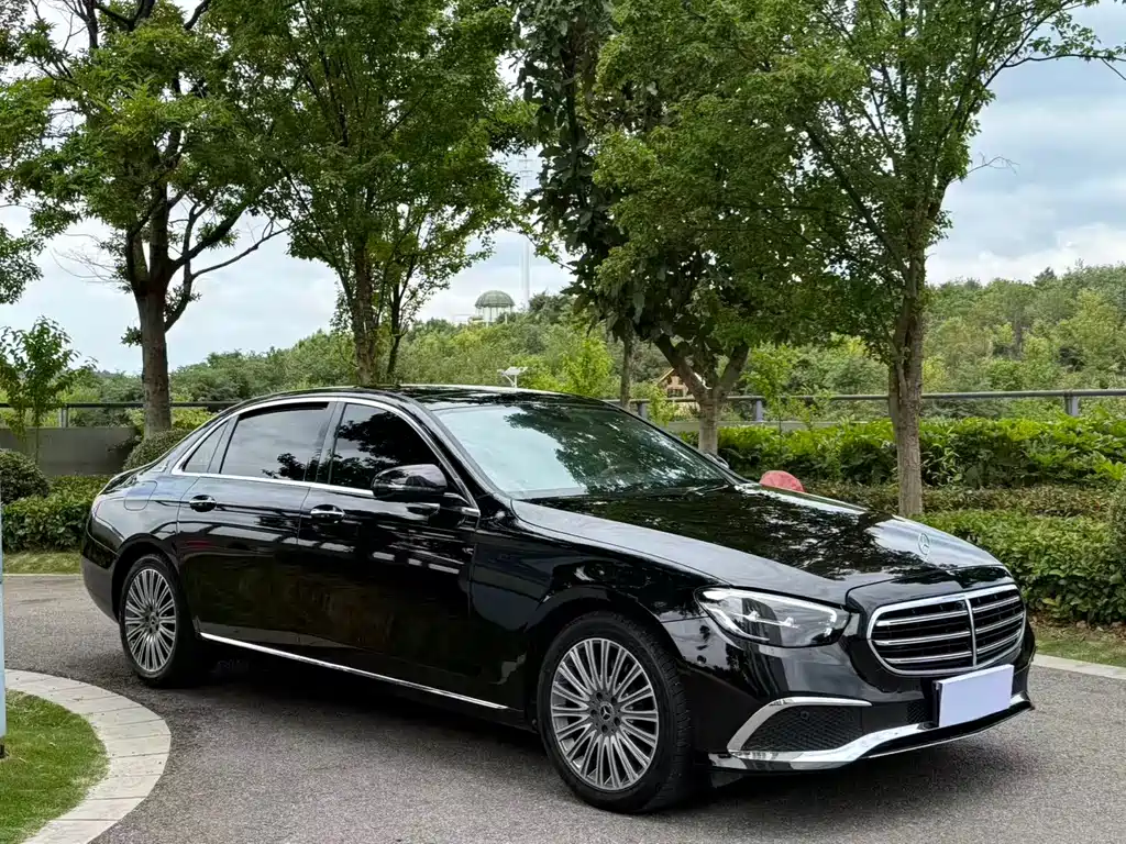 Mercedes-Benz E-Class 2021