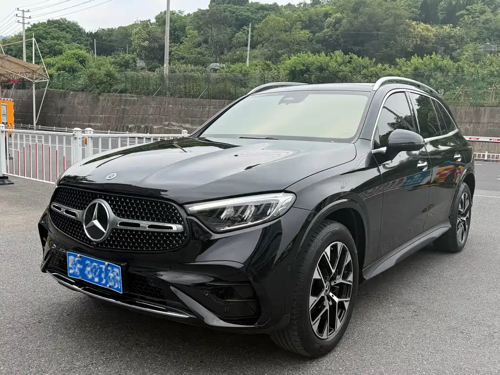 Mercedes-Benz GLC 2024 — фото 1