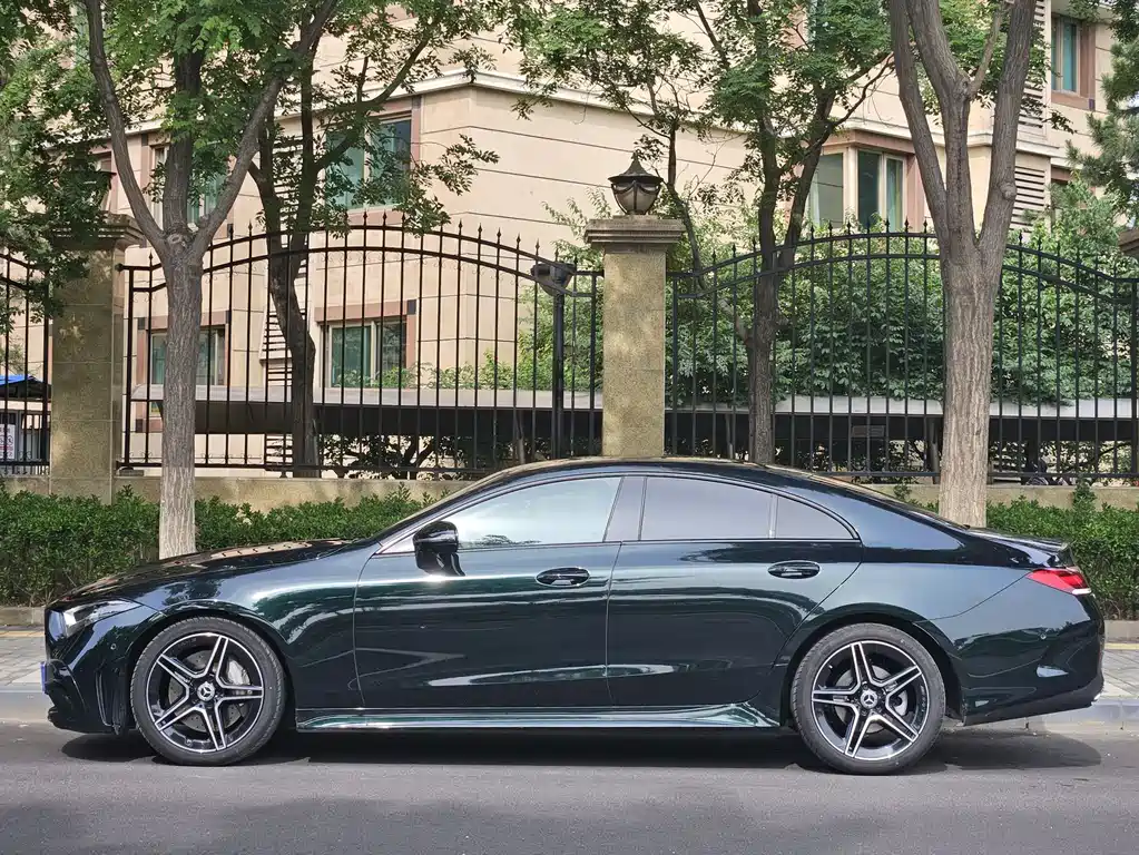 Mercedes-Benz CLS 2023 — фото 2