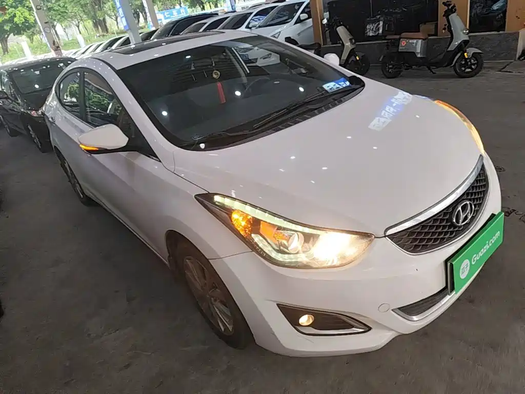 Hyundai Elantra 2017