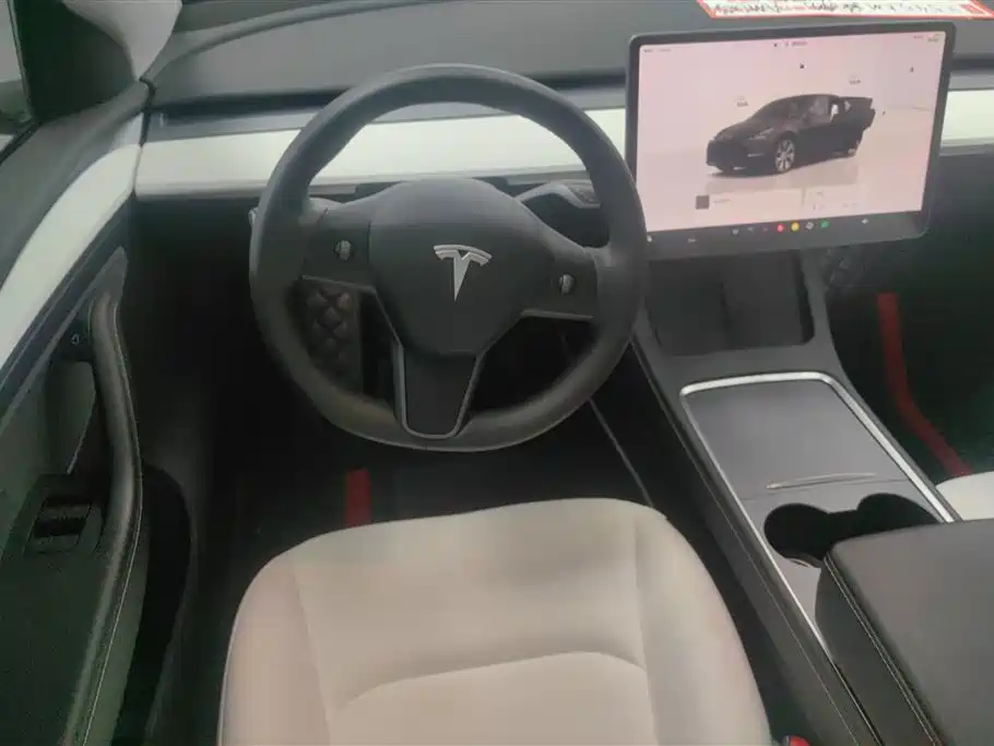 Tesla Model Y 2022 — фото 15
