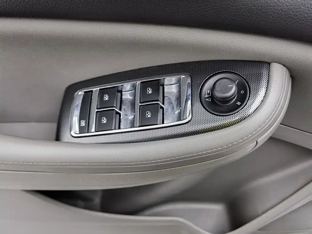 Chevrolet Malibu 2014 — фото 9