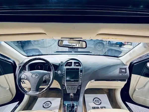 Lexus ES 2013