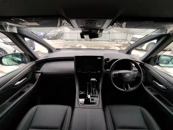 Toyota Alphard 2025